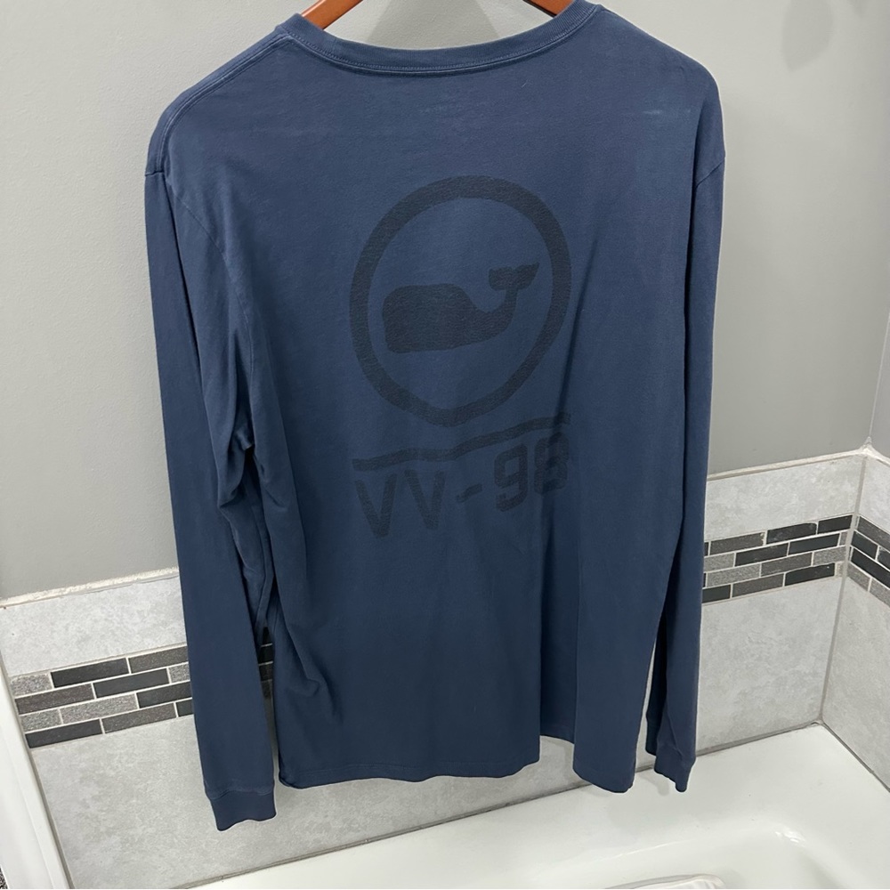 Vineyard Vines 🐳 long sleeve pocket t-shirt